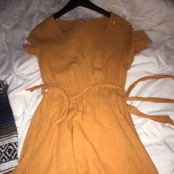 Dress - Picture 4 of 4